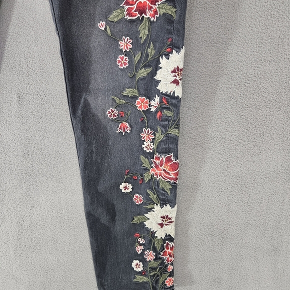 Driftwood Jeans Womens 28 Gray Denim Mid Rise Jackie Skinny Embroidered Boho - Picture 3 of 10
